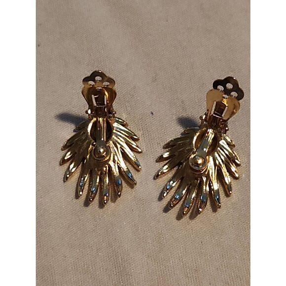 Vintage 80s LISNER women’s signed gold toned brooch and matching earrings set - Picture 5 of 9